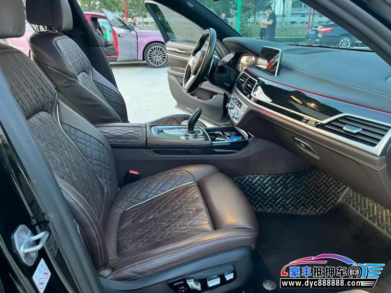 19年宝马7系轿车抵押车出售