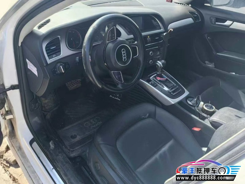 12年奥迪A4L轿车抵押车出售