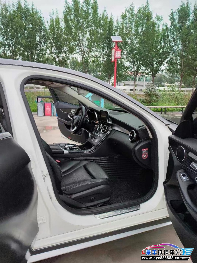 15年奔驰C轿车抵押车出售