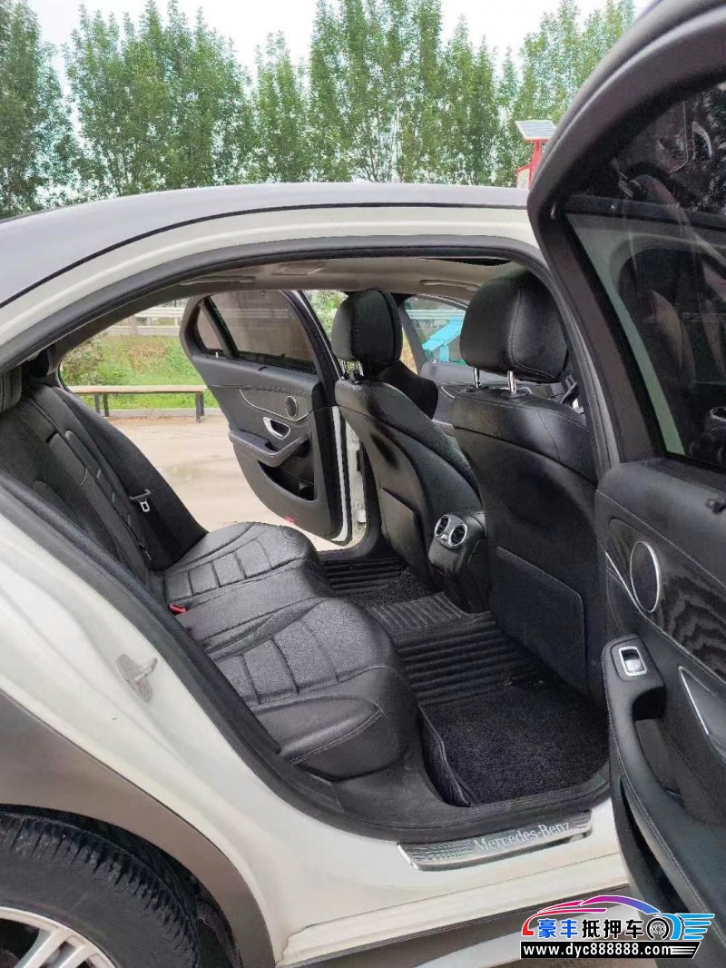 15年奔驰C轿车抵押车出售