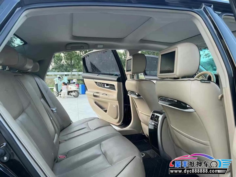 18年日产天籁轿车抵押车出售