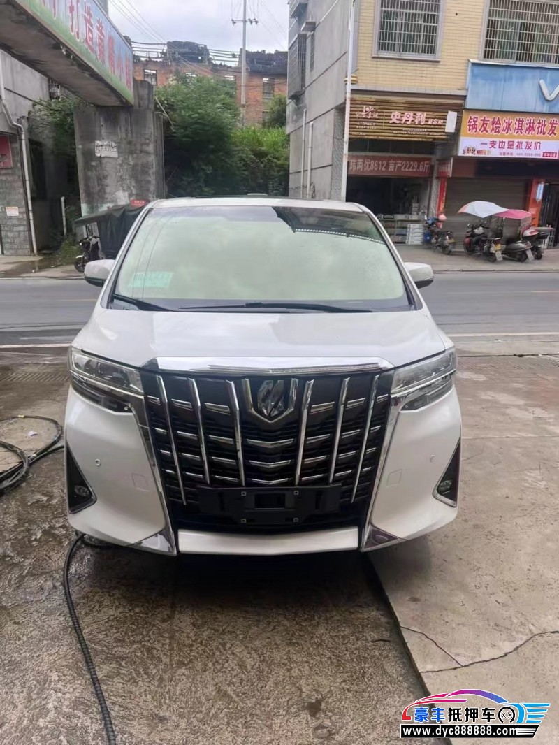 17年丰田埃尔法轿车抵押车出售