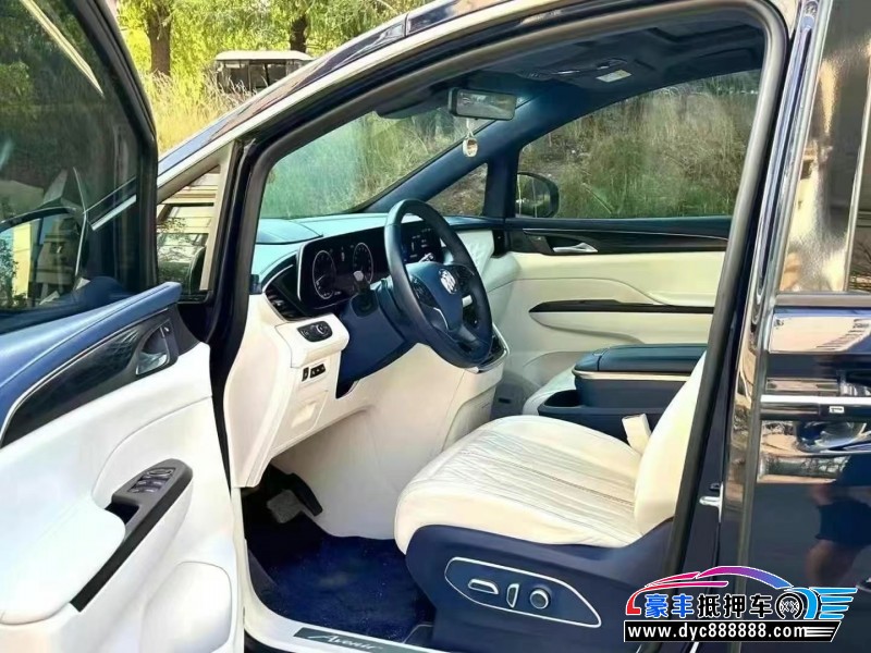 21年别克GL8轿车抵押车出售