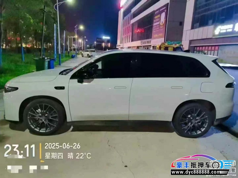 24年零跑C10轿车抵押车出售