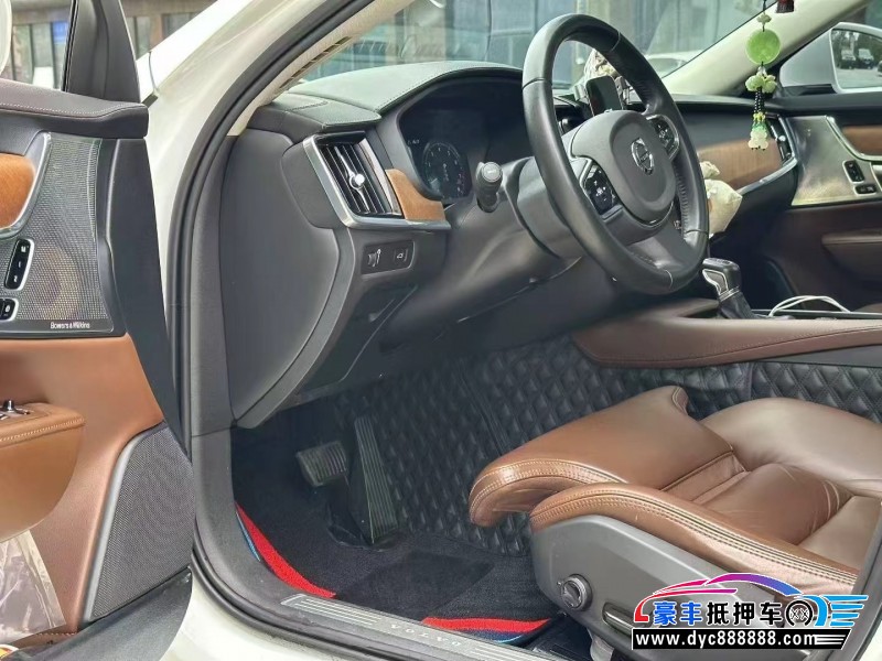 20年沃尔沃S90轿车抵押车出售