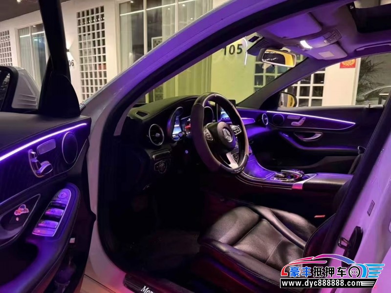 17年奔驰C轿车抵押车出售