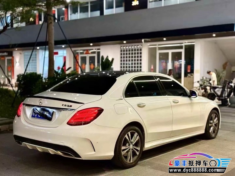 17年奔驰C轿车抵押车出售