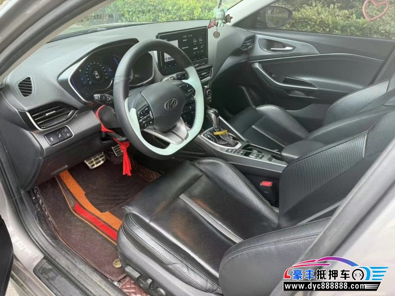 20年现代菲斯塔轿车抵押车出售