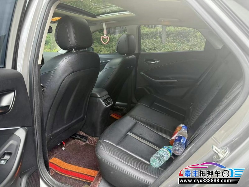 20年现代菲斯塔轿车抵押车出售