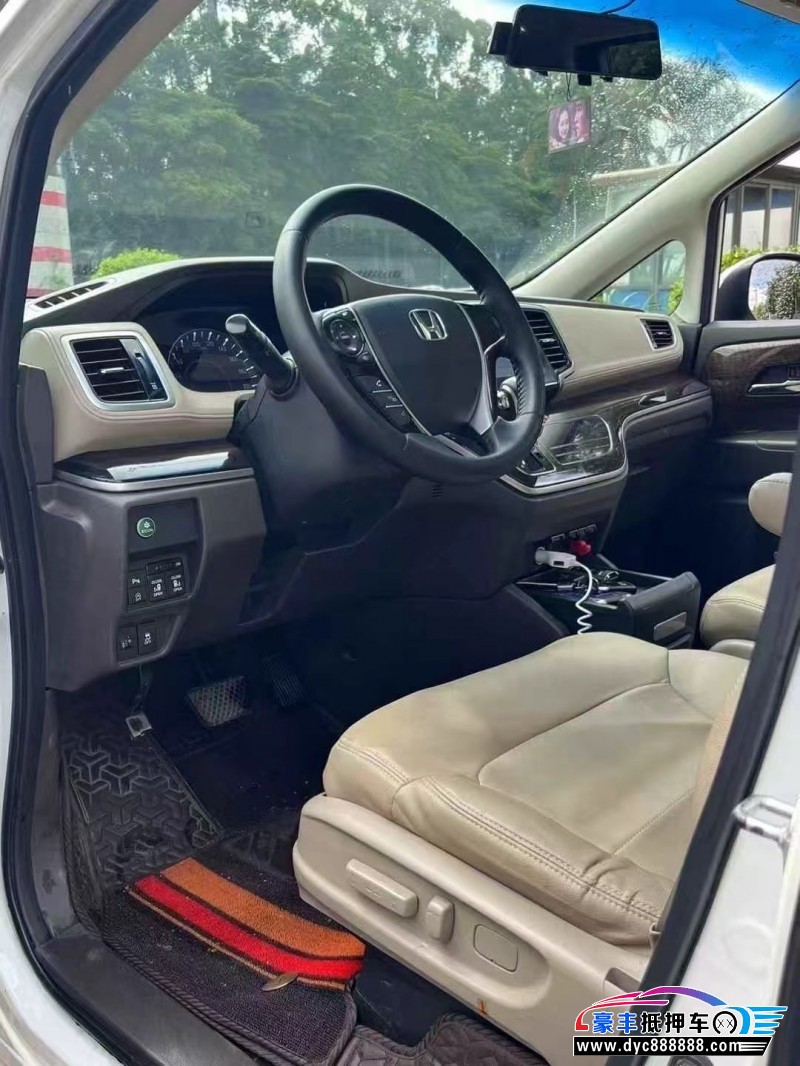15年本田奥德赛MPV抵押车出售