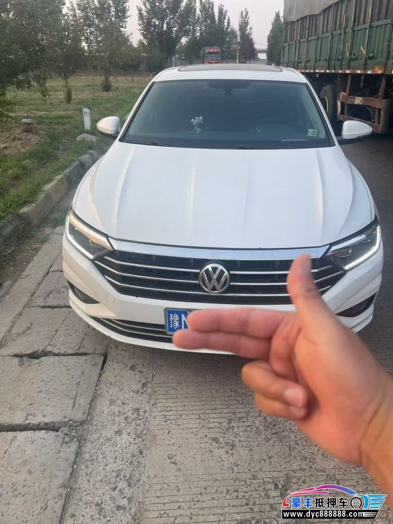 20年大众速腾轿车抵押车出售