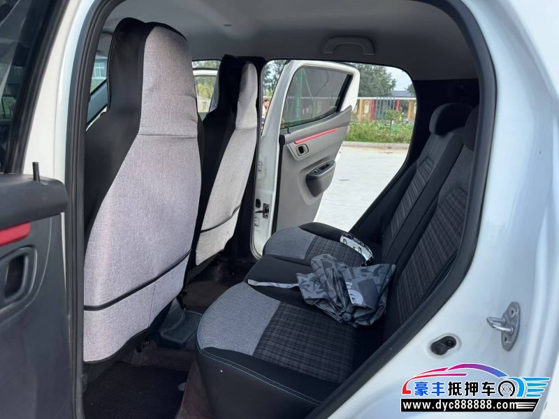 23年东风纳米BOX轿车抵押车出售