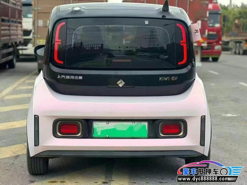 21年宝骏kiwi ev轿车抵押车出售