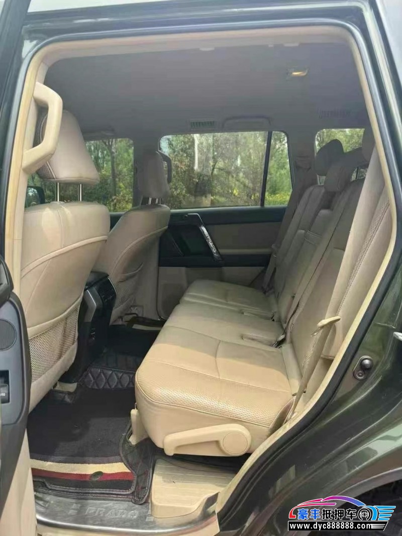 11年丰田普拉多（霸道）轿车抵押车出售