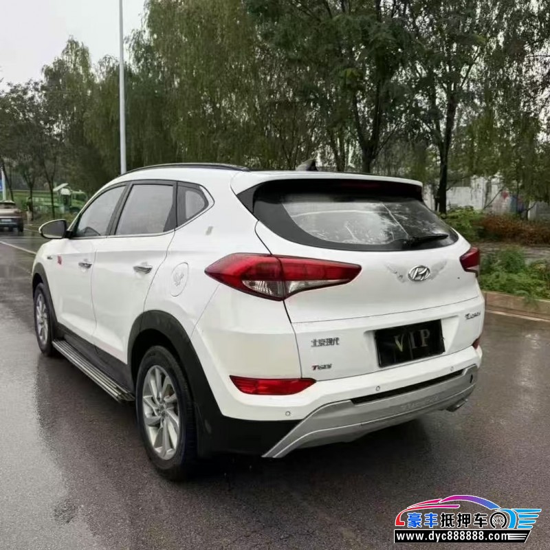 16年现代途胜轿车抵押车出售