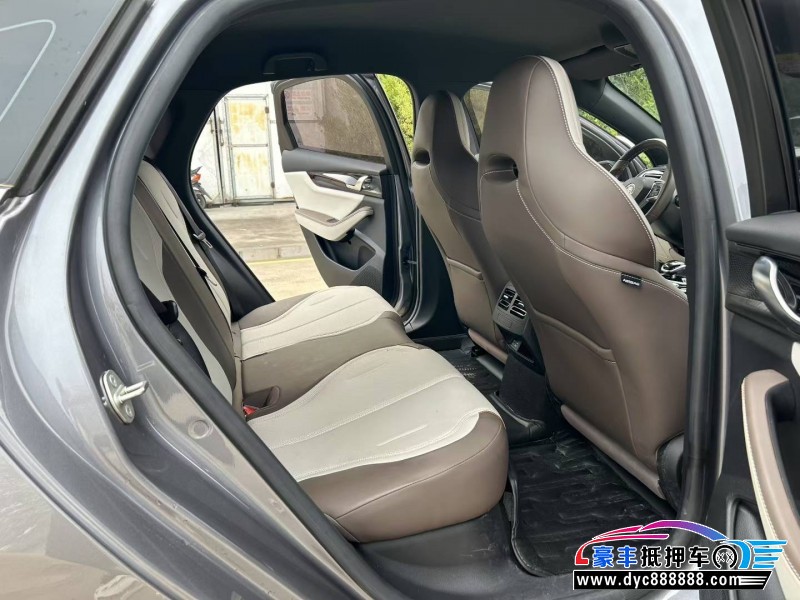 24年比亚迪秦轿车抵押车出售