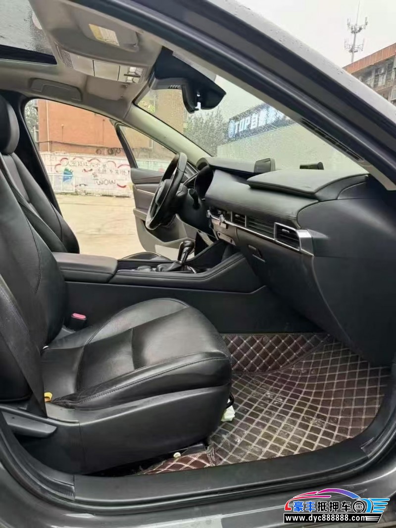 20年马自达3 Axela昂克赛拉轿车抵押车出售