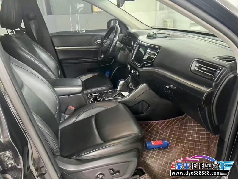 19年Jeep指挥官轿车抵押车出售