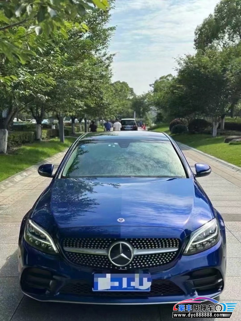 18年奔驰C轿车抵押车出售