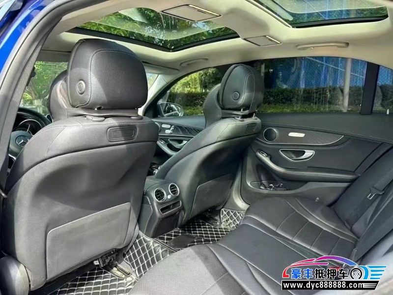 18年奔驰C轿车抵押车出售