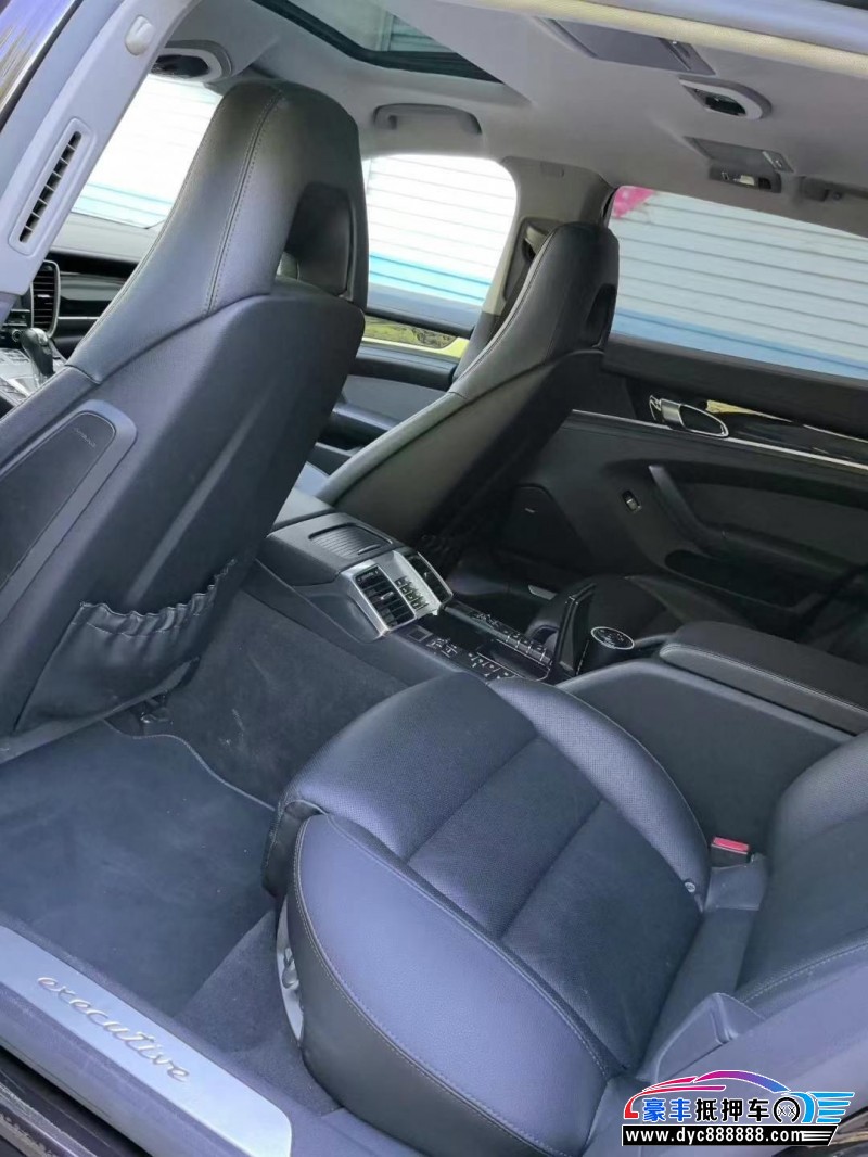 16年保时捷帕纳梅拉轿车抵押车出售