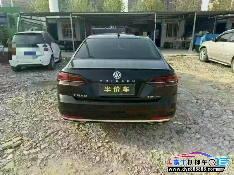 18年大众辉昂轿车抵押车出售