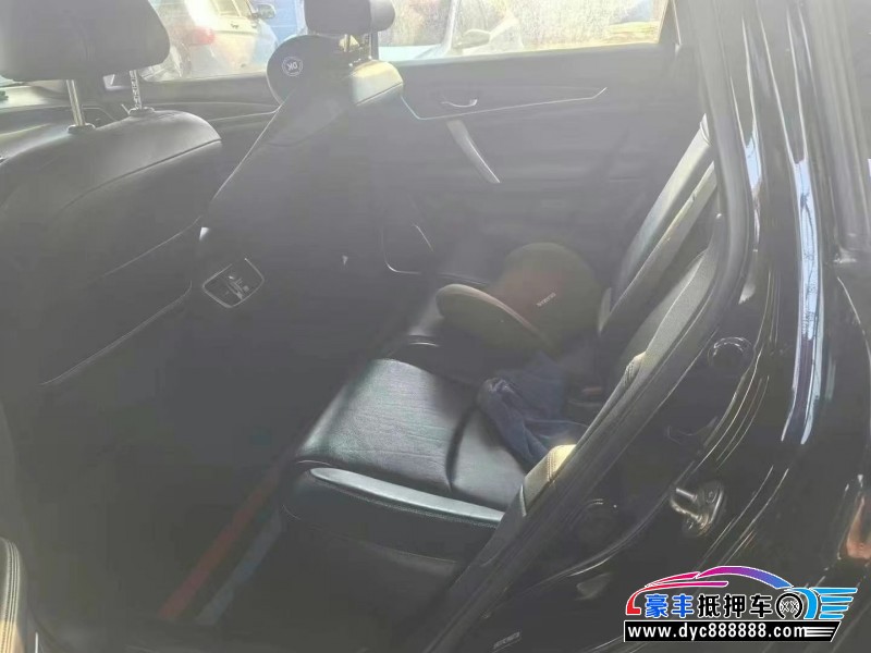 17年本田冠道轿车抵押车出售