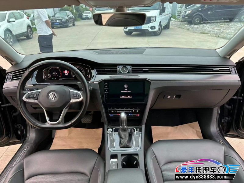 20年大众迈腾轿车抵押车出售