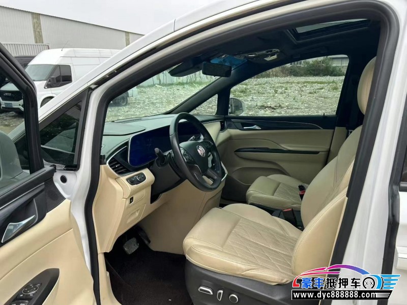 22年别克GL8轿车抵押车出售