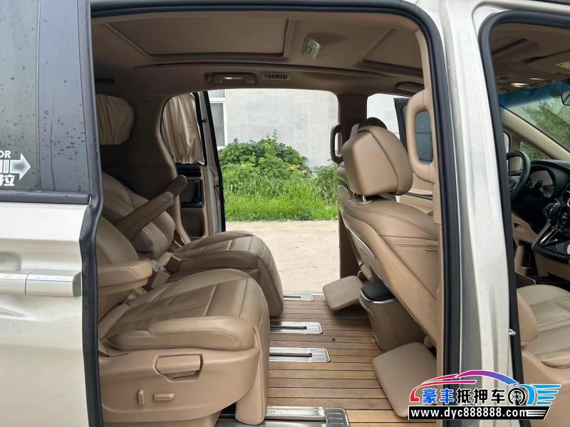 20年别克GL8轿车抵押车出售