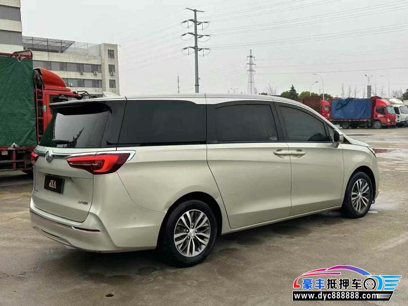 20年别克GL8轿车抵押车出售