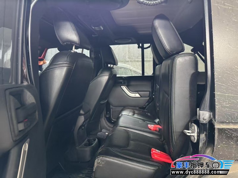 14年Jeep牧马人轿车抵押车出售