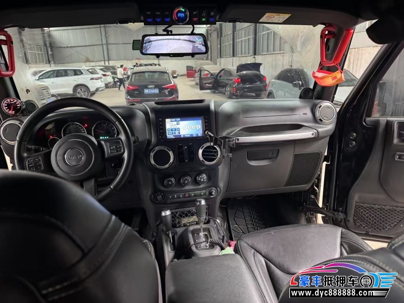 14年Jeep牧马人轿车抵押车出售