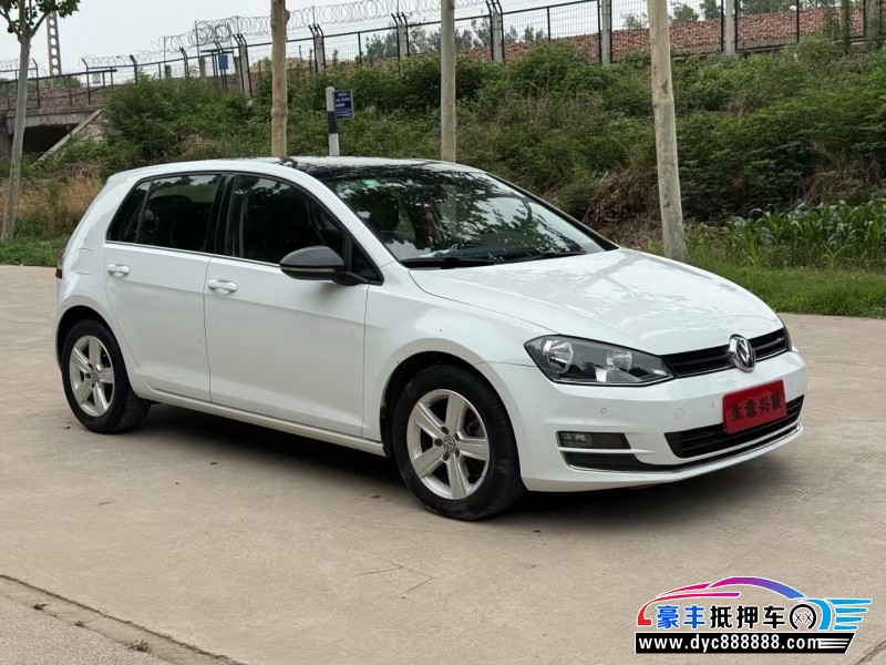 17年大众高尔夫轿车抵押车出售