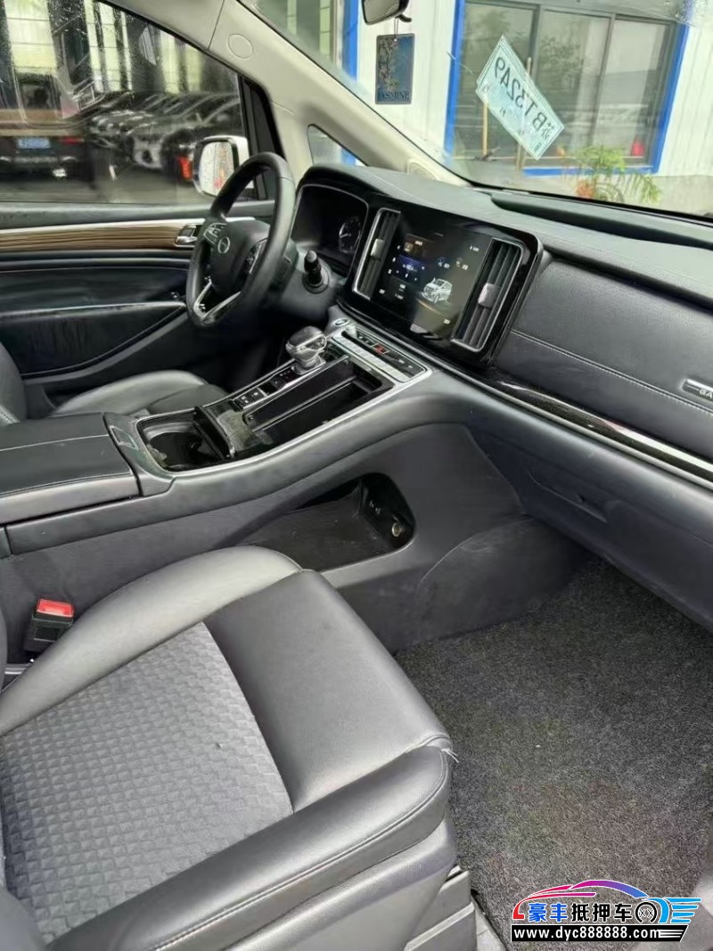 22年传祺M8轿车抵押车出售