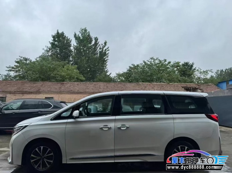 22年传祺M8轿车抵押车出售