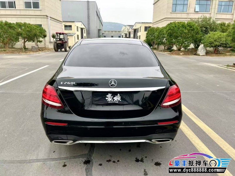 20年奔驰E轿车抵押车出售