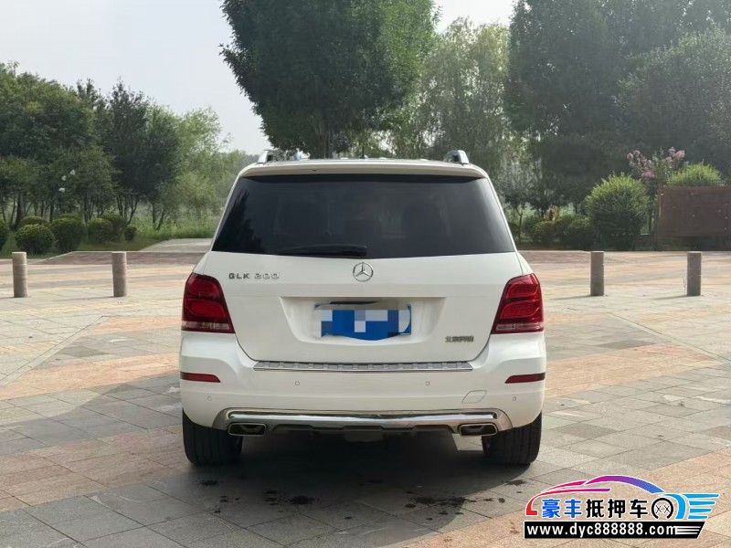 15年奔驰GLK轿车抵押车出售