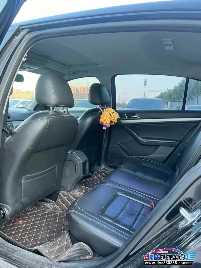 16年大众朗逸轿车抵押车出售