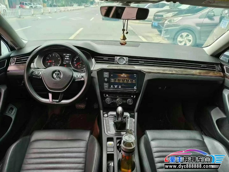 20年大众迈腾轿车抵押车出售