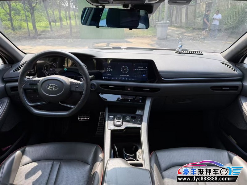 21年现代索纳塔轿车抵押车出售