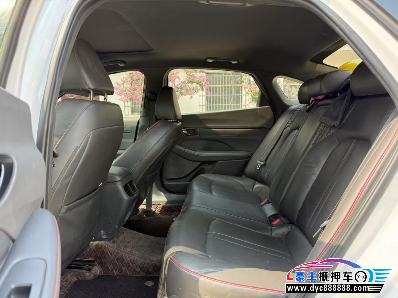 21年现代索纳塔轿车抵押车出售