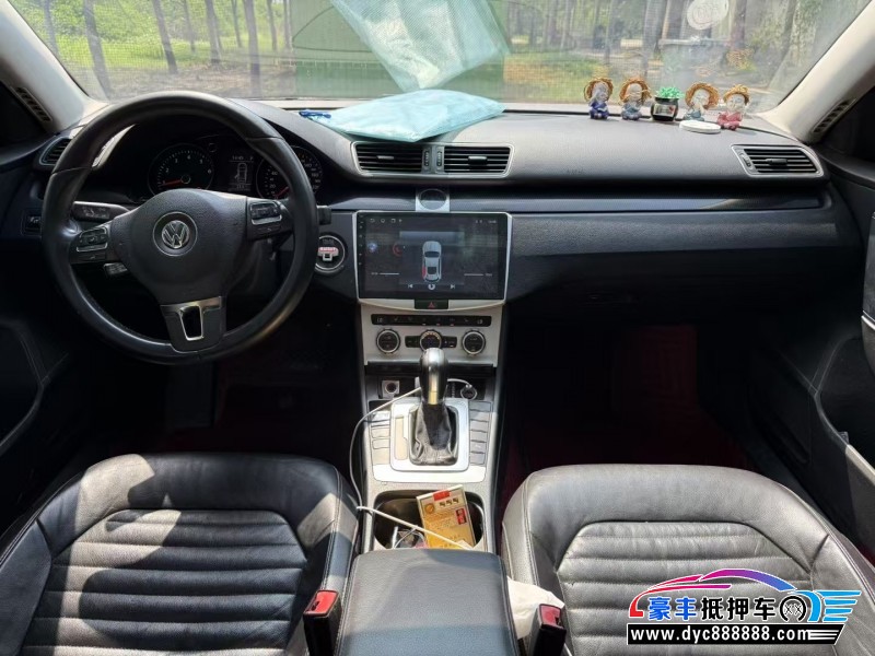 13年大众迈腾轿车抵押车出售