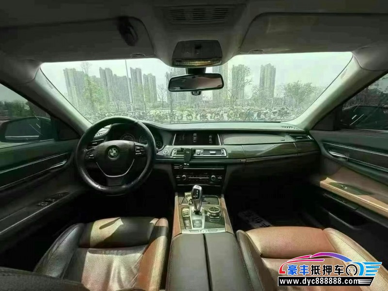 13年宝马7系轿车抵押车出售