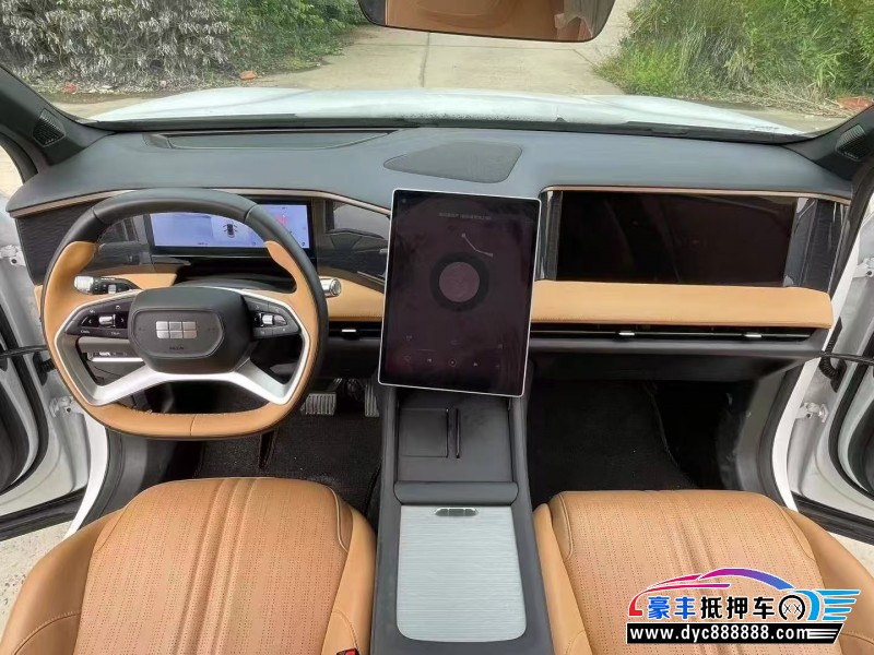 24年吉利银河L7轿车抵押车出售