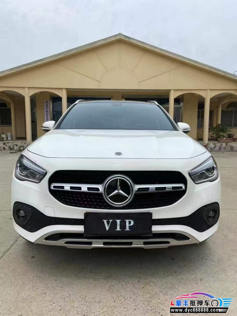 21年奔驰GLA轿车抵押车出售