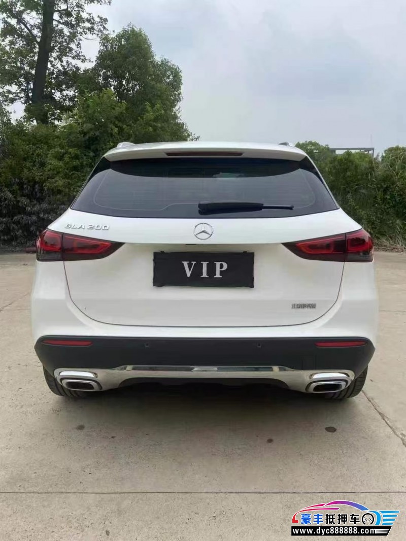 21年奔驰GLA轿车抵押车出售