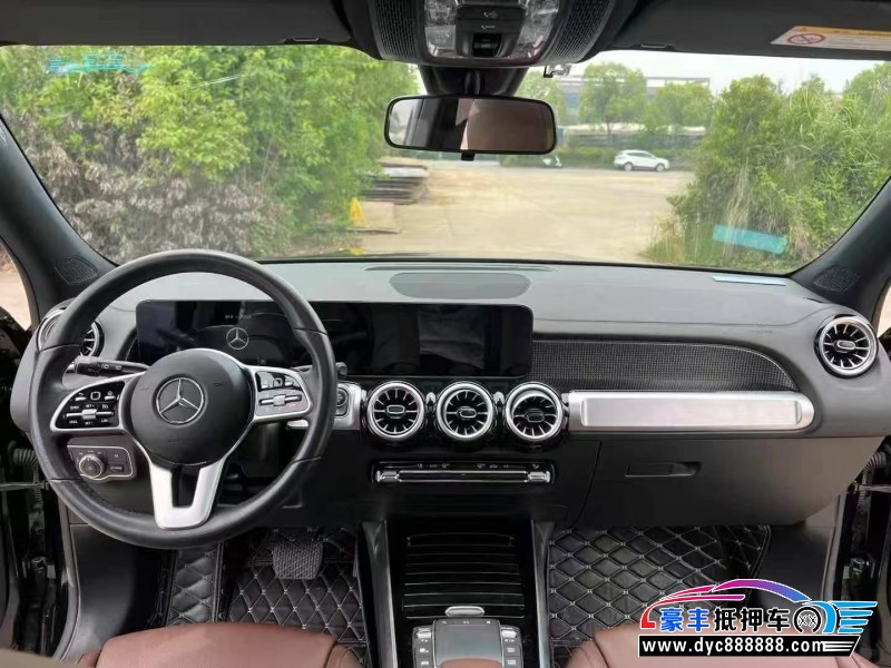 21年奔驰GLB轿车抵押车出售