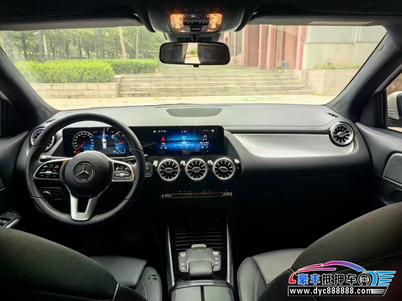 23年奔驰GLA轿车抵押车出售