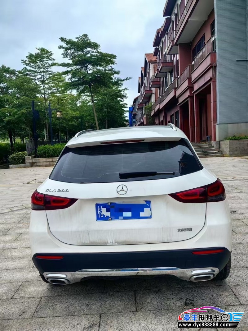 23年奔驰GLA轿车抵押车出售